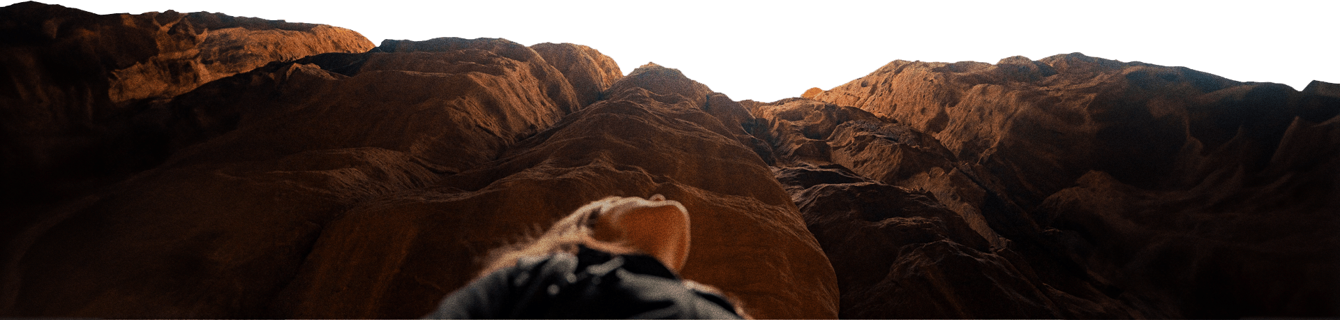 bottom-rock2-min.png